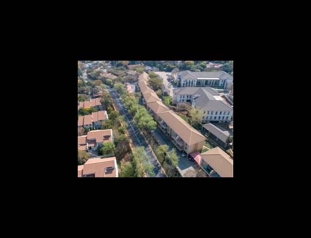 2 BEDROOM APARTMENT RENTED IN BRYANSTON